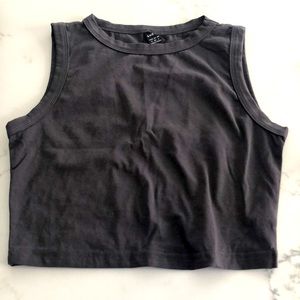 Gray SHEIN sleeveless midriff top